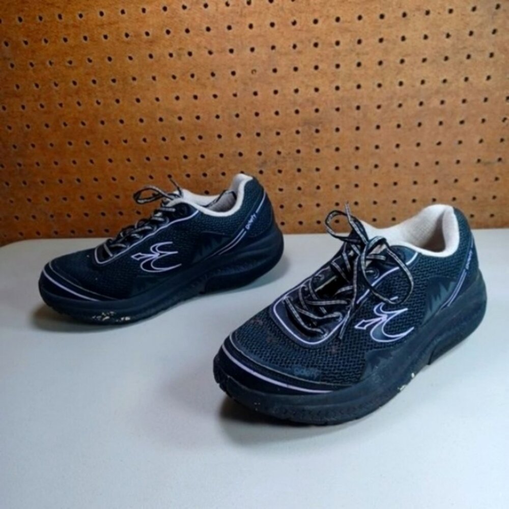 gdefy womens black an lavender Mighty Walk walking shoes 8 M